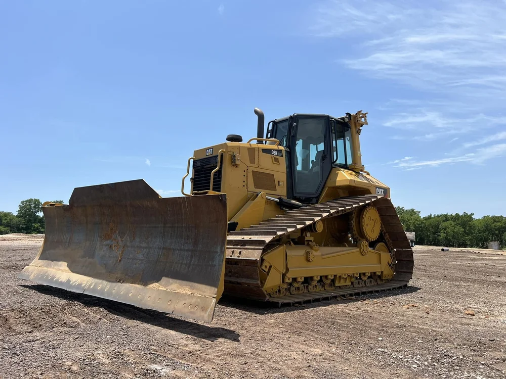 Caterpillar D6N LGP dozer
